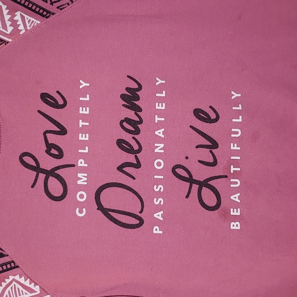 Love Completely Dream Passionately Live Beautifully Sweat Shirt Size 7-9 - Picture 2 of 6